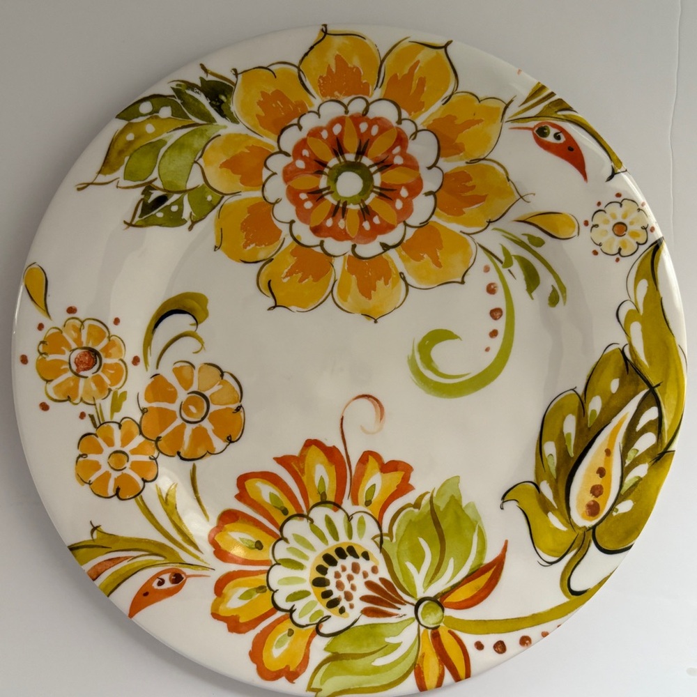 Bowring Floral Plates / Melamine / Plastic Patio decor